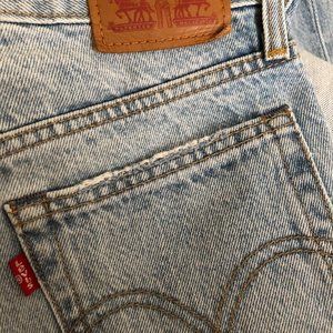 Levi's Wedgie Fit High Rise Ankle Jeans